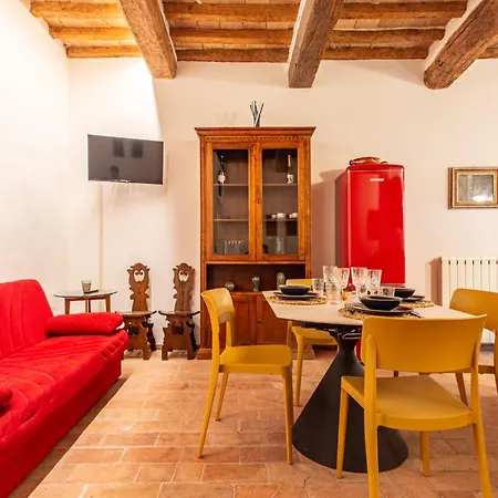 Hostly Il Pozzo Antico Etruscan Perugia